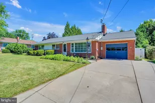 221 McKinley Ave, Hanover, PA 17331 - Photo 4