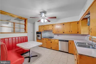 221 McKinley Ave, Hanover, PA 17331 - Photo 14