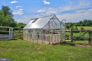225 N Grant Rd, Thomasville, PA 17364 - Photo 38