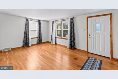 302 Wirt Avenue, Hanover, PA 17331 - Photo 8