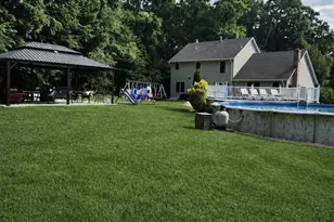 14314 Curvin Dr, Stewartstown, PA 17363 - Photo 2