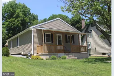 1443 W College Avenue, York, PA 17404 - Photo 1