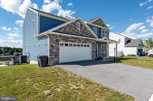 25 Steeple Chase Dr, York Haven, PA 17370 - Photo 2