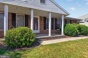 2718 Ridings Way, York, PA 17408 - Photo 4