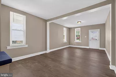 2463 S Queen Street, York, PA 17402 - Photo 4