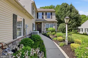 1823 Stone Hill Dr, York, PA 17402 - Photo 6