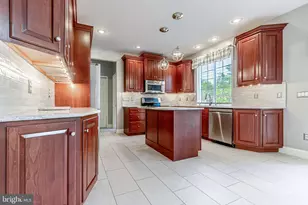 2705 Woodspring Dr, York, PA 17402 - Photo 24