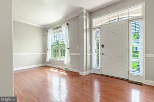 2705 Woodspring Dr, York, PA 17402 - Photo 8