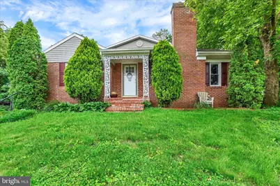 40 W Locust Lane, York, PA 17406 - Photo 2