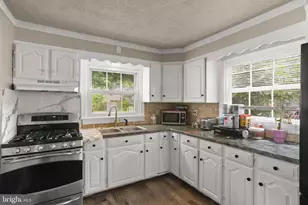 1053 E King St, York, PA 17403 - Photo 20