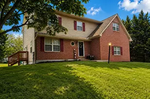 2168 Brandywine Ln, York, PA 17404 - Photo 2