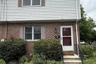 112 Charles Ave, Hanover, PA 17331 - Photo 2