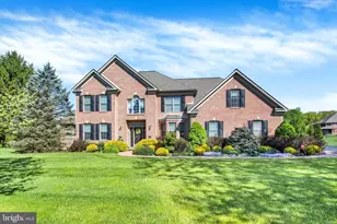 190 Hickory Ln, Hanover, PA 17331 - Photo 1