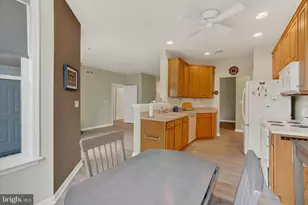 1010 Crest Way, York, PA 17403 - Photo 8