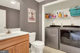 415 Clover St, Etters, PA 17319 - Photo 32