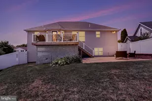 415 Clover St, Etters, PA 17319 - Photo 2