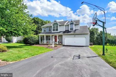 118 Charles Avenue, Stewartstown, PA 17363 - Photo 2