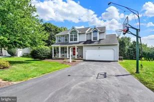 118 Charles Ave, Stewartstown, PA 17363 - Photo 2