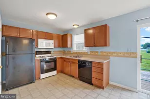 45 Yarrow Ct, Manchester, PA 17345 - Photo 8