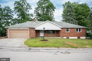 117 E Clearview Dr, Shrewsbury, PA 17361 - Photo 8