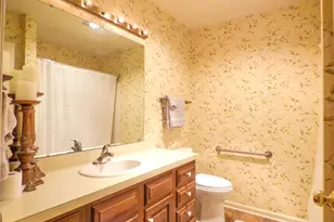 2006 Wyntre Brooke Dr SW, York, PA 17403 - Photo 20