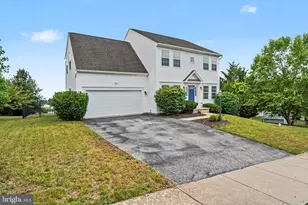 332 Woodbridge Dr, Etters, PA 17319 - Photo 1