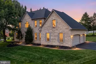 1124 Sarazen Way, York, PA 17404 - Photo 2