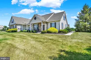 27 S Alpine Dr, York, PA 17408 - Photo 2