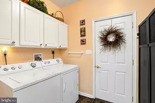 27 S Alpine Dr, York, PA 17408 - Photo 14