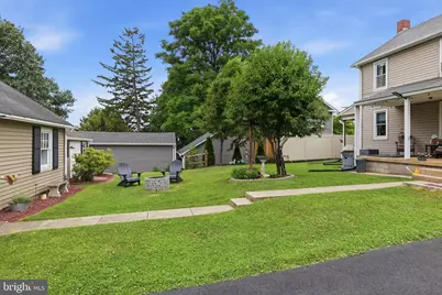 418 E Broadway, Red Lion, PA 17356 - Photo 32