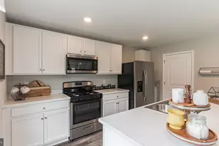 80 Christina Dr, York, PA 17404 - Photo 14