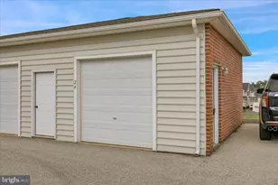 1010 Crest Way, York, PA 17403 - Photo 32