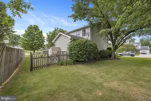 2904 Village Square Dr, Dover, PA 17315 - Photo 4