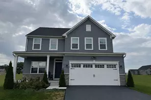 49 Winifred Dr, Hanover, PA 17331 - Photo 1