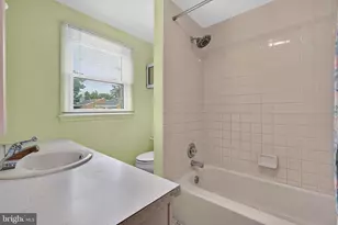 356 E Springettsbury Ave, York, PA 17403 - Photo 18