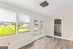 711 York St, Hanover, PA 17331 - Photo 6