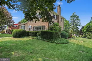 2665 Milford Ln, York, PA 17402 - Photo 4