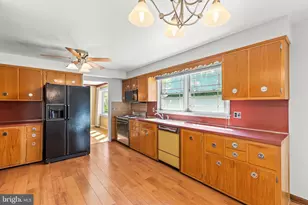 118 Shelbourne Dr, York, PA 17403 - Photo 12