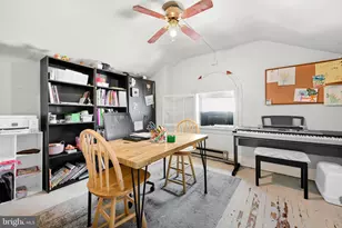 1129 E South St, York, PA 17403 - Photo 16