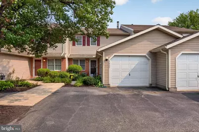 3620 Pleasant Valley Road #10, York, PA 17406 - Photo 2