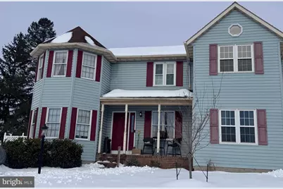 43 Pinewood Circle, Hanover, PA 17331 - Photo 1