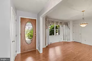 151 Overview Cir E, Red Lion, PA 17356 - Photo 6