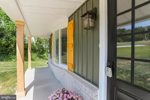 14 Waterfront Dr, Hanover, PA 17331 - Photo 12