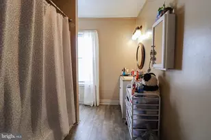 1058 E Market St, York, PA 17403 - Photo 6