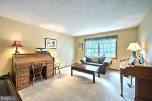 716 Ash Dr, Hanover, PA 17331 - Photo 8