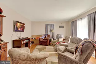 1802 Dubs Church Rd, Hanover, PA 17331 - Photo 4