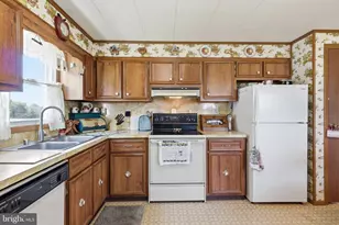 5413 Waltersdorff Rd, Spring Grove, PA 17362 - Photo 10