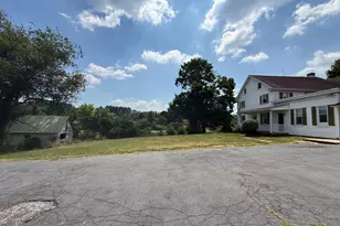1001 School House Ln, Lewisberry, PA 17339 - Photo 2