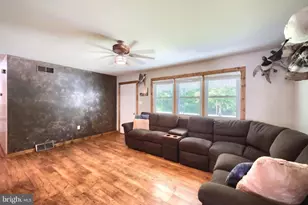 155 4th St, Mount Wolf, PA 17347 - Photo 10