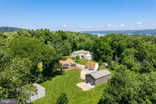 155 4th St, Mount Wolf, PA 17347 - Photo 6